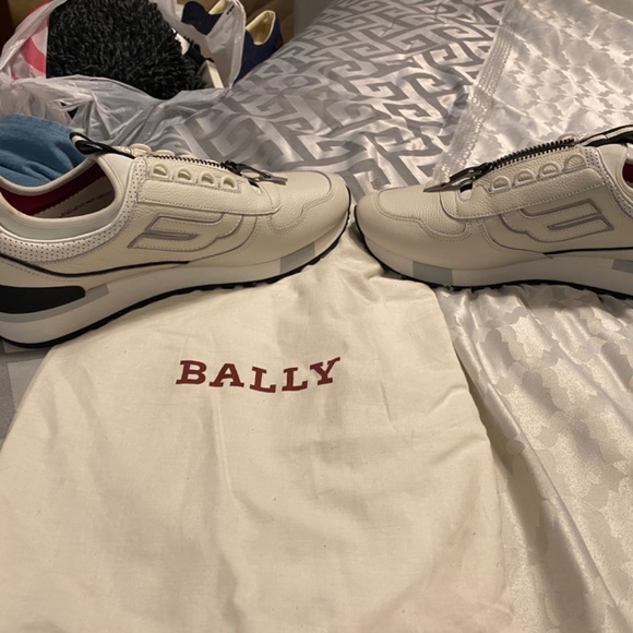 Bally - Picture 10 of 16